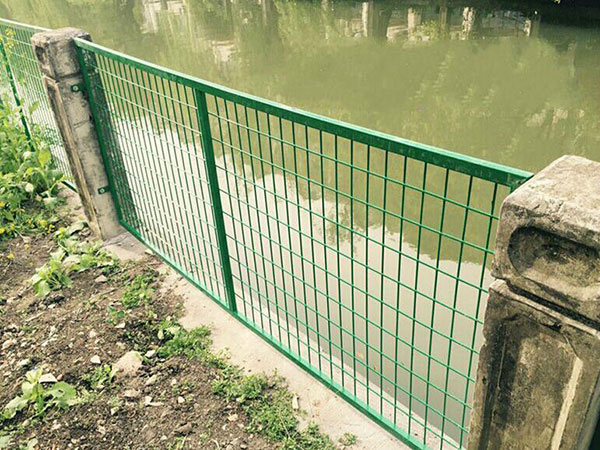 水库围栏