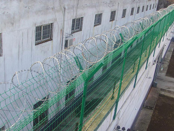 监狱护栏网案例